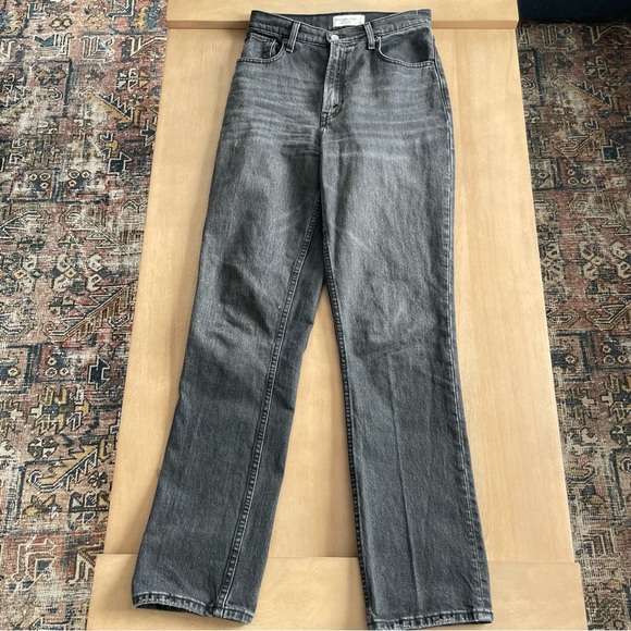 Abercrombie & Fitch The 90s Straight Ultra High Rise Curve Love Black Jeans - Picture 5 of 13